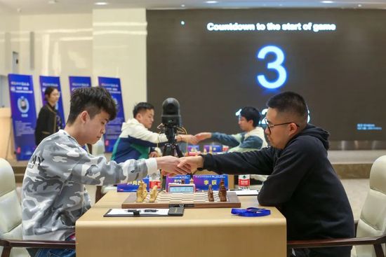斯图加特总监在谈到努贝尔在斯图加特的未来时表示：“这不是我们自己能掌握的，我们与努贝尔和他的团队持续保持着联系，双方都互相欣赏。